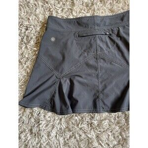 Athleta All Terrain Active Gray Skirt Womens Size 8P, Outdoor/Sports Skirt